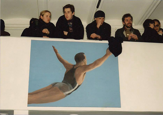 Посетители выставки \"Сила Воли\" в галерея \"Риджина\", ноябрь 1994 года