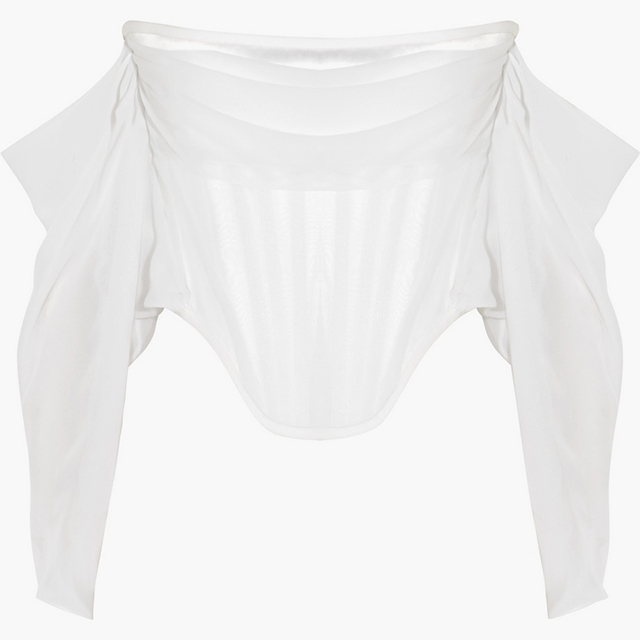 Givenchy<p><a target=\"_blank\" href=\"https://www.net-a-porter.com/ua/en/product/648570/givenchy/off-the-shoulder-top-in-white-satin-and-silk-chiffon\">net-a-porter.com</a></p>