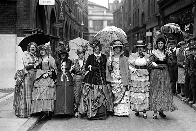 Женщины Викторианской Англии. Фото: Fox Photos/Getty Images
