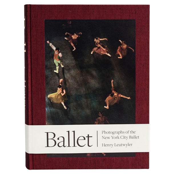 Ballet, книга со снимками Генри Лейтвайлера и текстом Питера Мартинса. Подписана всей труппой NYCB; $999