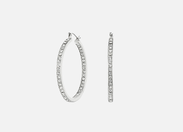 Серьги, Steve Madden<p><a style=\"\" target=\"_blank\" href=\"http://www.zappos.com/p/steve-madden-rhinestone-hoop-earrings-silver/product/8871123/color/632\">Zappos.com</a></p>