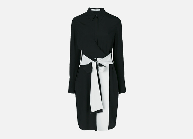 Платье, Givenchy<p><a style=\"\" target=\"_blank\" href=\"https://www.farfetch.com/ru/shopping/women/givenchy---item-12152430.aspx?storeid=9445&amp;from=search\">Farfetch</a></p>