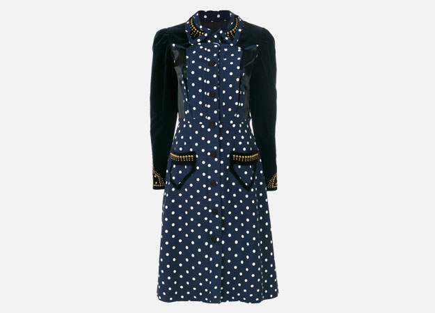 Платье, Maison Margiela<p><a style=\"\" target=\"_blank\" href=\"https://www.farfetch.com/ru/shopping/women/maison-margiela-velvet-panelled-polka-dot-dress-item-12432970.aspx?storeid=9740&amp;from=search\">Farfetch</a></p>