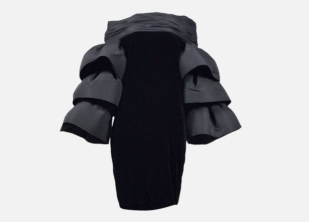 Платье, Pierre Cardin Couture<p><a style=\"\" target=\"_blank\" href=\"https://www.1stdibs.com/fashion/clothing/evening-dresses/pierre-cardin-couture-ruffle-sleeve-dress/id-v_2761403/?utm_content=control\">1stdibs.com</a></p>