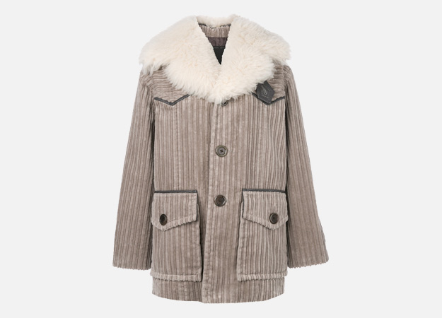 Пальто, Marc Jacobs<p><a style=\"\" target=\"_blank\" href=\"https://www.farfetch.com/ru/shopping/women/marc-jacobs---item-12387587.aspx?storeid=9446&amp;from=search\">farfetch.com</a></p>