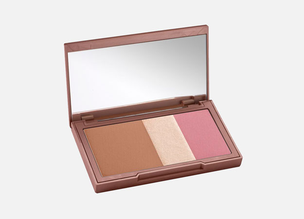 Naked Flushed от Urban Decay, 2 850 руб.