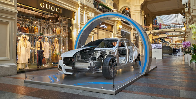 В ГУМе проходит фестиваль инноваций и технологий Jaguar Land Rover Future Fest