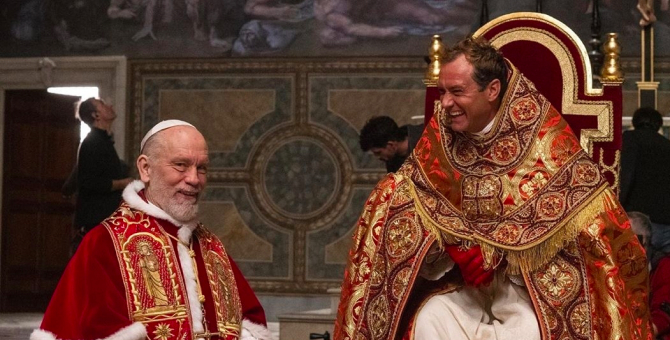 В кинотеатре «Октябрь» покажут все серии «Нового папы» Паоло Соррентино
