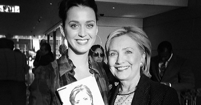 Кэти Перри предложила записать песню к кампании Хиллари Клинтон
