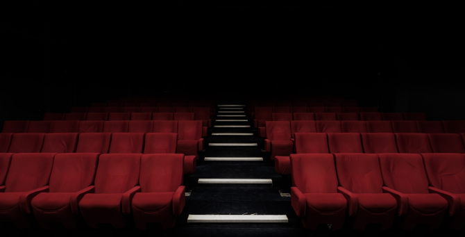 Российские кинотеатры могут потерять до 80% выручки из-за санкций