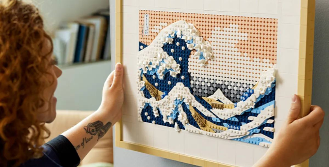 Lego выпустила набор по мотивам гравюры Хокусая «Большая волна в Канагаве»