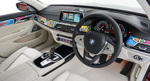 На ярмарке африканского искусства будет представлена арт-версия BMW 750Li Individual