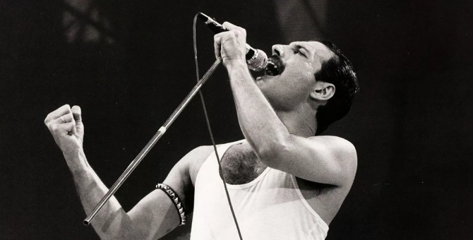 Группа Queen выпустит неизданную ранее песню с вокалом Фредди Меркьюри