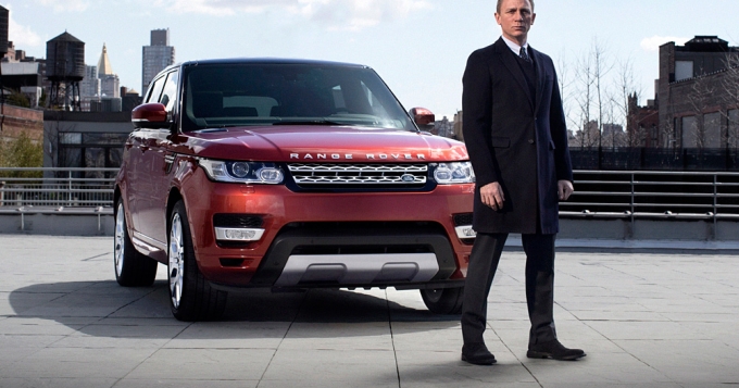 Дениэл Крейг представил новый Range Rover Sport